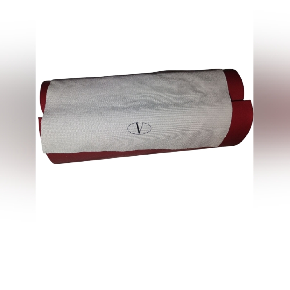 Valentino Red Eyeglass Case With Lense Cloth - Picture 2 of 4